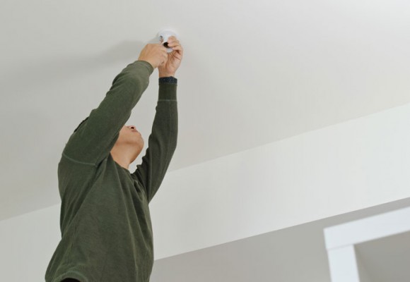 Cómo instalar un ventilador de techo